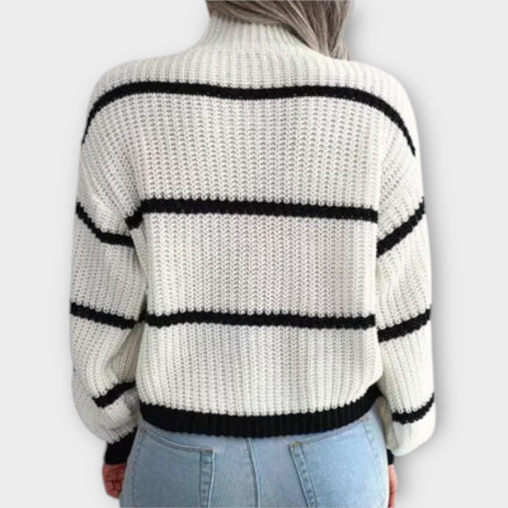 Eline Strikket Stribet Trøje Med Knapper Elegant Kollektion