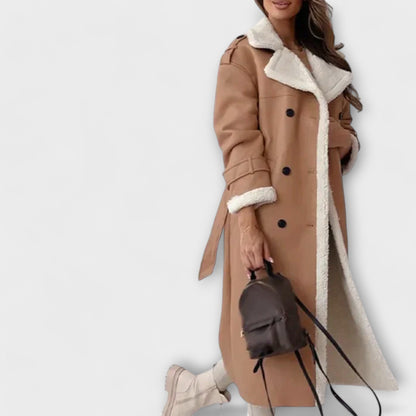 Eline Maria Klassisk Lang Frakke I Syntetisk Pels Og Læder