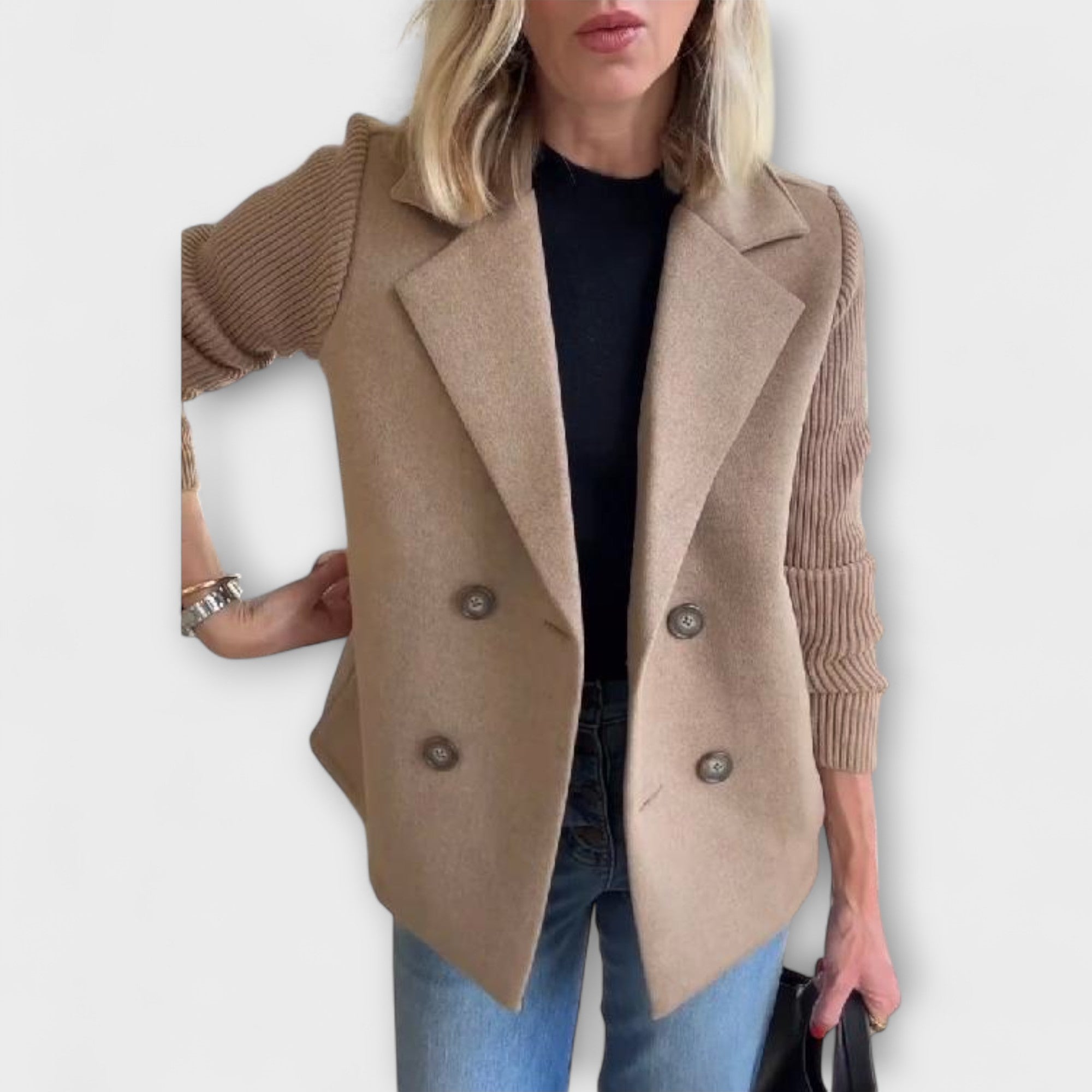 Amora Strikblazer Med Vævede Ærmer Og Luksus Knaplukning